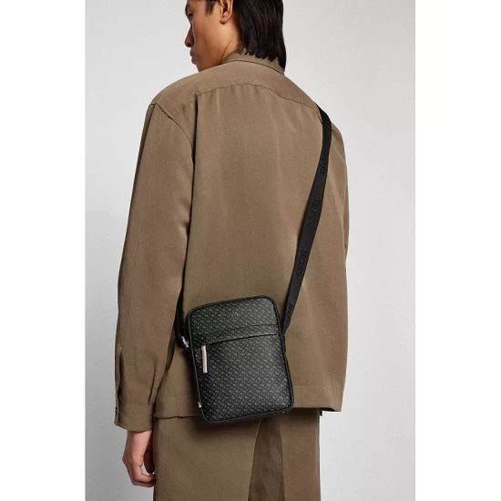 Deals β€οΈ BOSS Hugo Boss Byron Mini Shoulder Bag Black π 3 Deals β€οΈ BOSS Hugo Boss Byron Mini Shoulder Bag Black π - Image 3